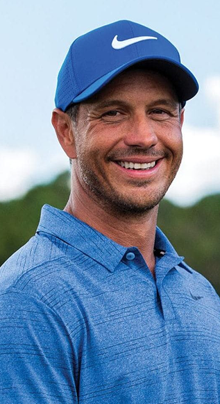 <p>Chris <br/>Como</p>